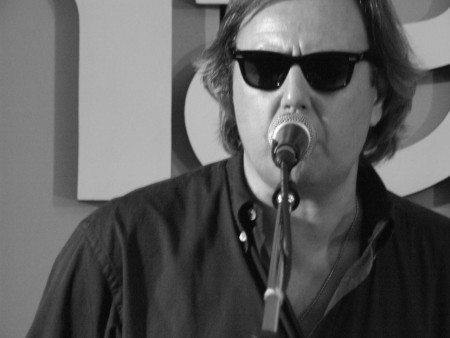 MAX   at   FNAC photo by LUCIO A.MAGGIO